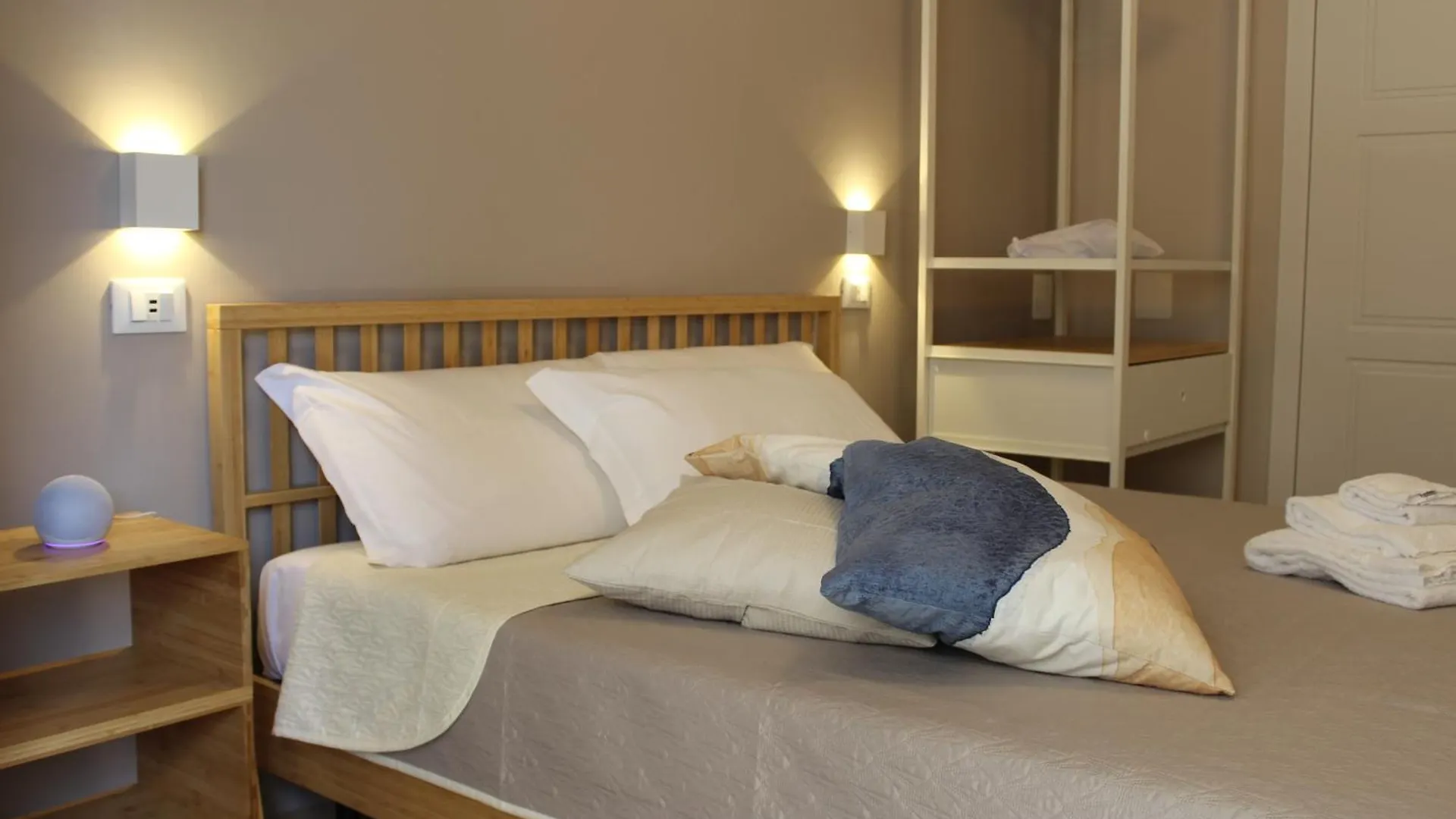 Aurora Bnb Pisa 0*,  Italien